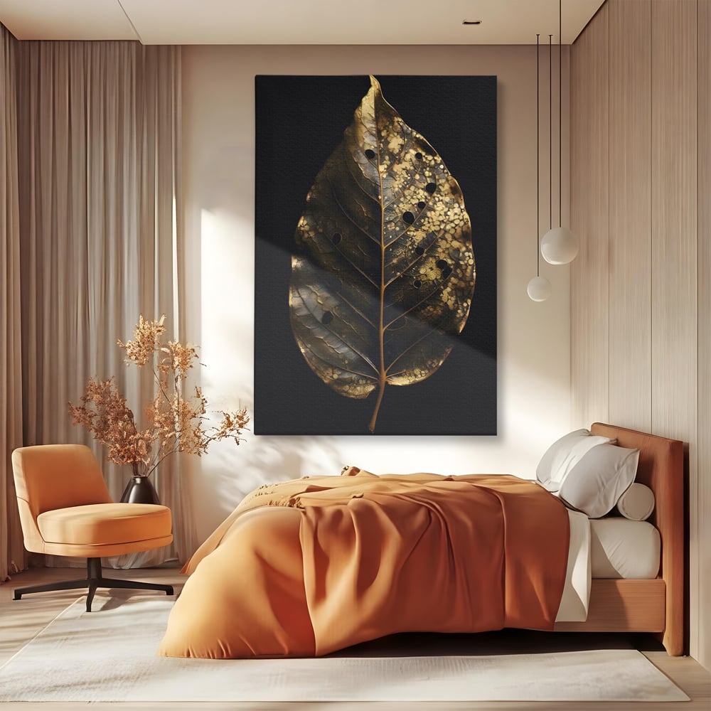 Tablou canvas cu tablou canvas cu frunza aurie pe fundal negru, fara rama, pe sasiu de lemn, pe perete intr-un dormitor